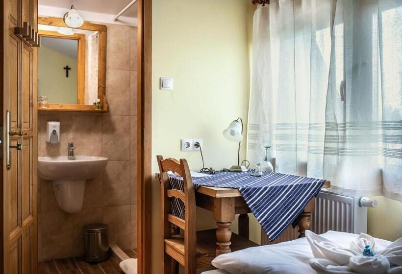 مبيت وإفطار Szent Gellért Borház és Vendégfogadó