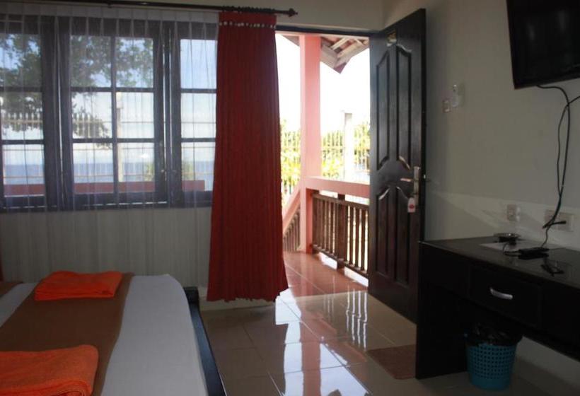 בית מלון כפרי Batu Layar