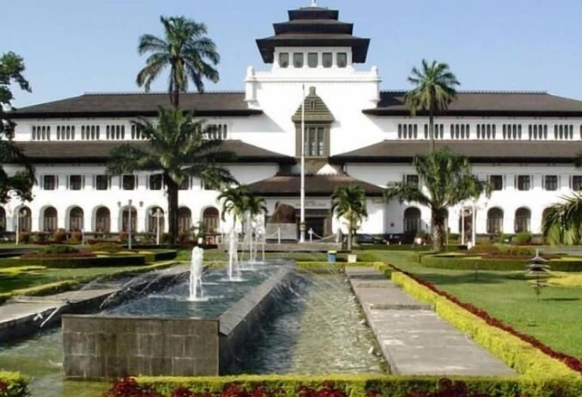 D Best Hotel Sofia Bandung