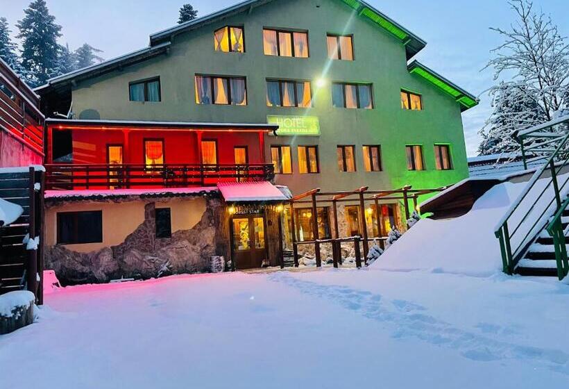 فندق Forest Star On The Ski Slope