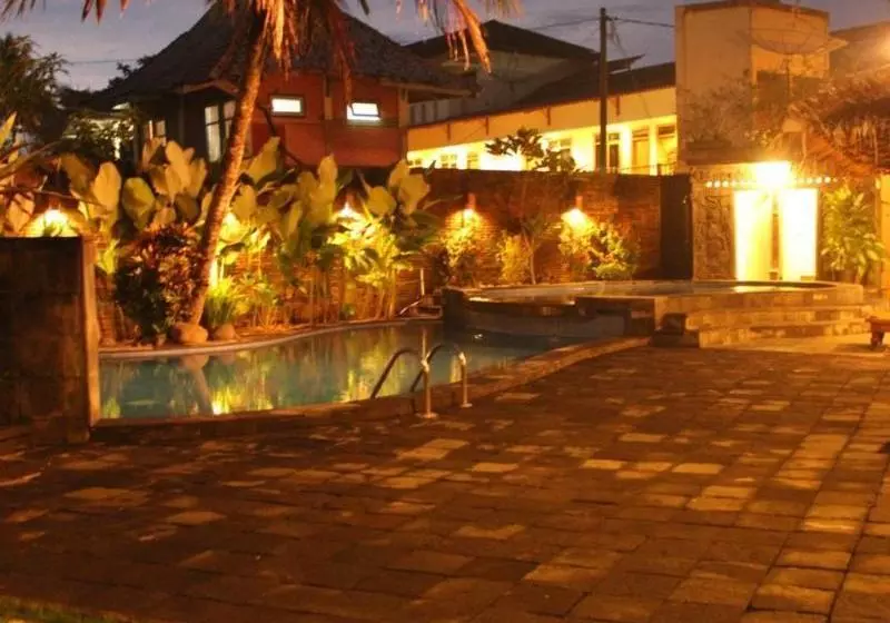 Otel Nyiur Resort