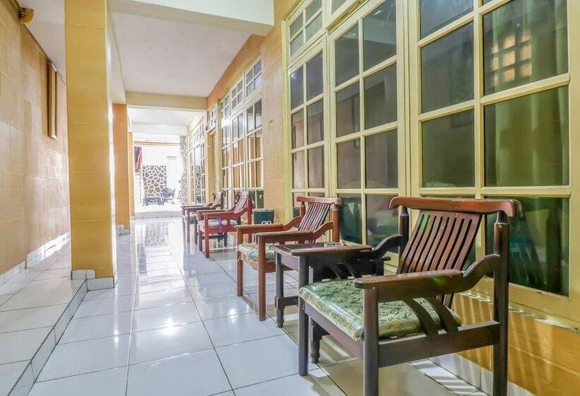 בית מלון כפרי Puri Royan