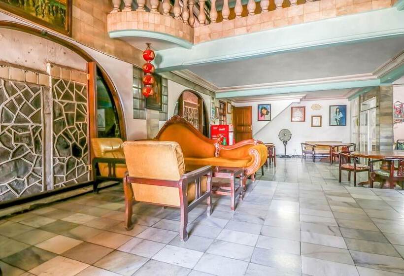 בית מלון כפרי Puri Royan