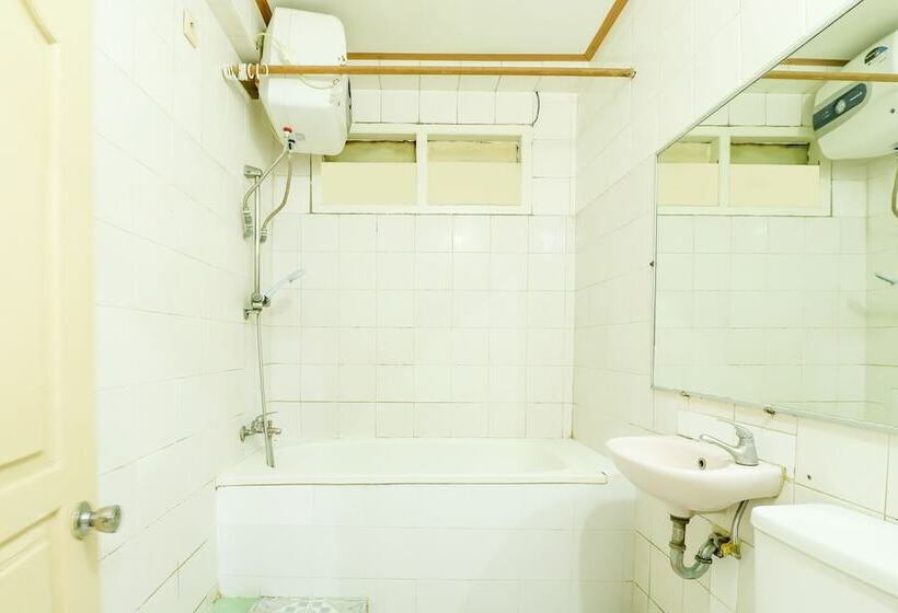 בית מלון כפרי Puri Royan