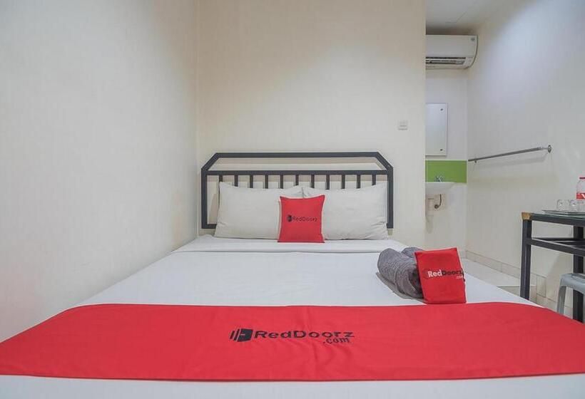 Hôtel Reddoorz Near Nagoya Citywalk Batam 2