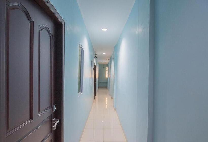 Hôtel Reddoorz Near Nagoya Citywalk Batam 2