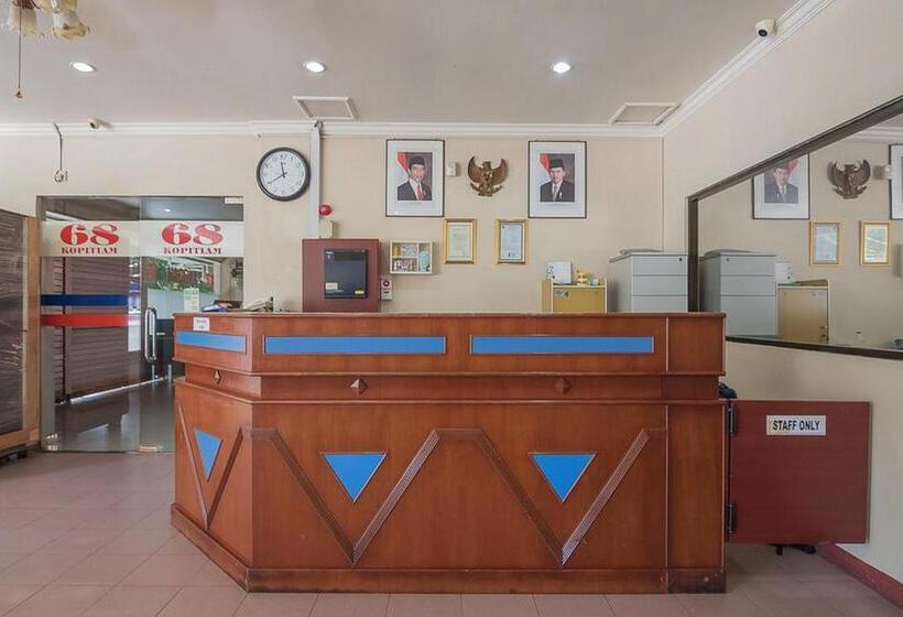 Hôtel Reddoorz Near Nagoya Citywalk Batam 2