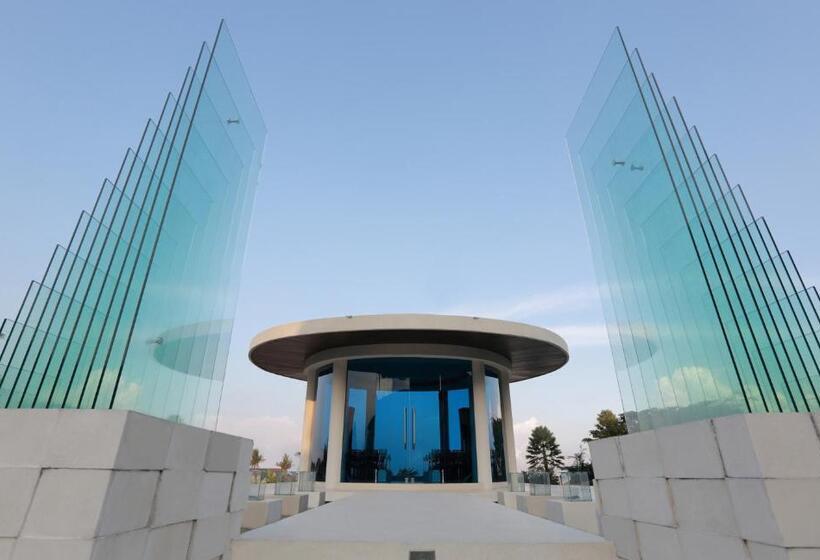 Hotel The Singhasari Resort Batu