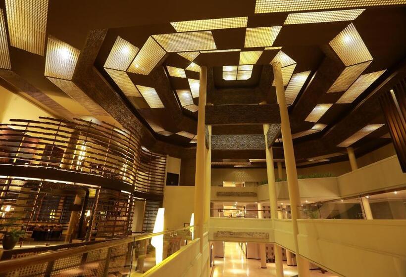 Hotel The Singhasari Resort Batu