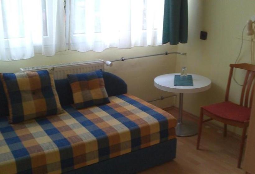 Napsugár Szálló Baja