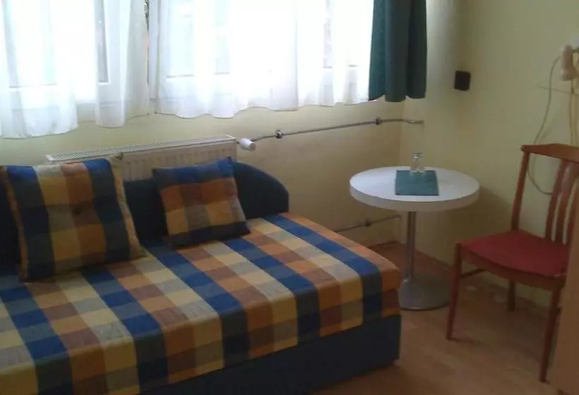 Napsugár Szálló Baja