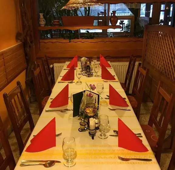 Kis Duna Motel & Camping