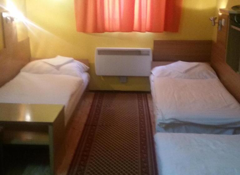 Kis Duna Motel & Camping