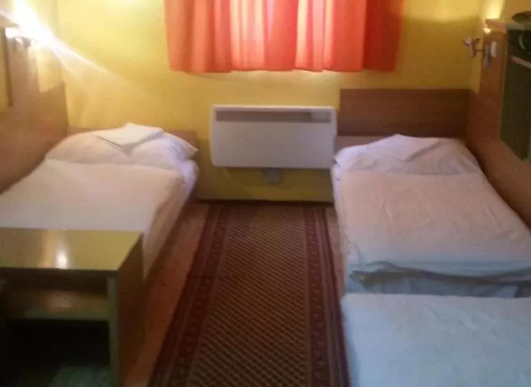 Kis Duna Motel & Camping