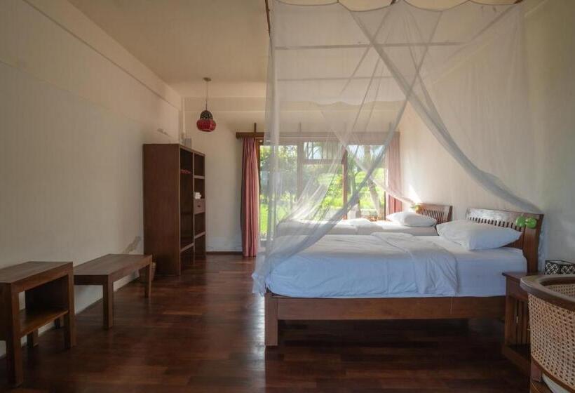 Lesong Hotel And Restaurant