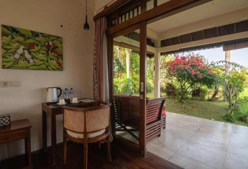 Lesong Hotel And Restaurant