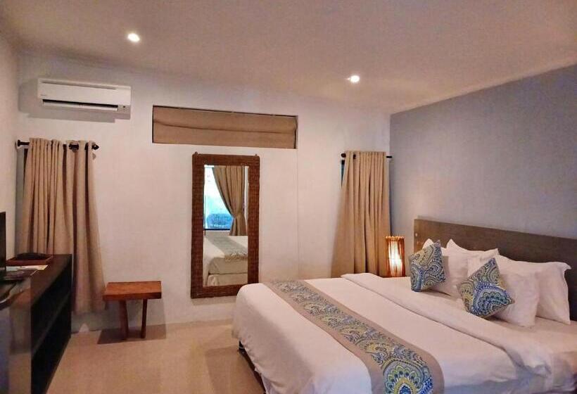 منتجع Scallywags Beach Club