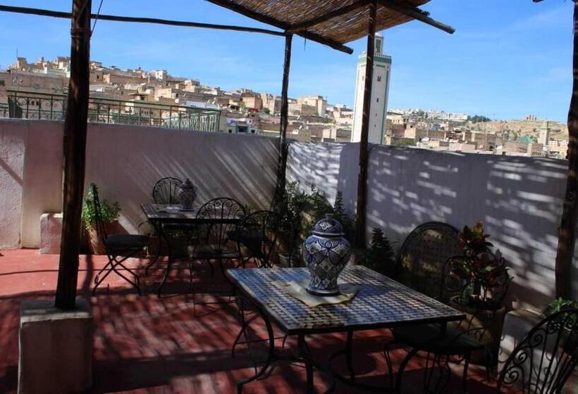 住宿加早餐  Hostel Rcif