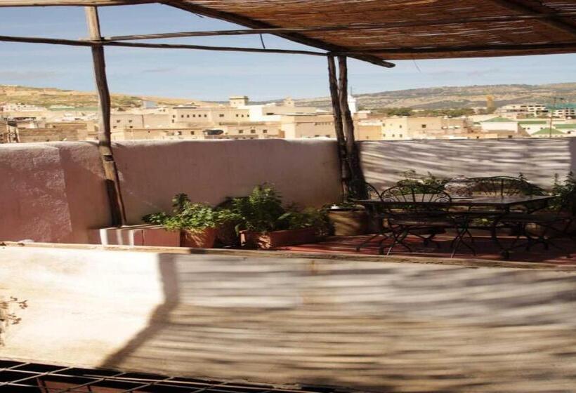 住宿加早餐  Hostel Rcif