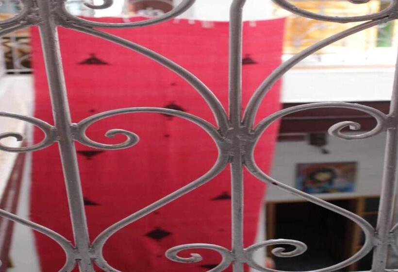 住宿加早餐  Hostel Rcif