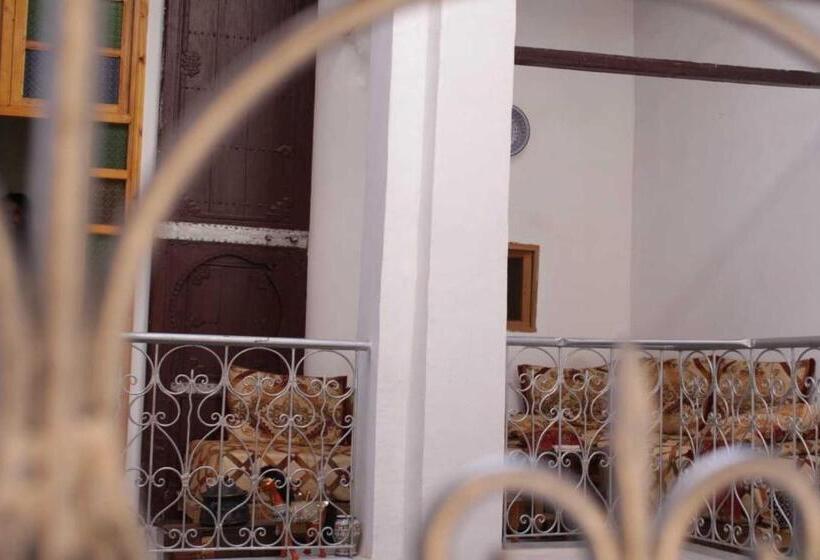 住宿加早餐  Hostel Rcif