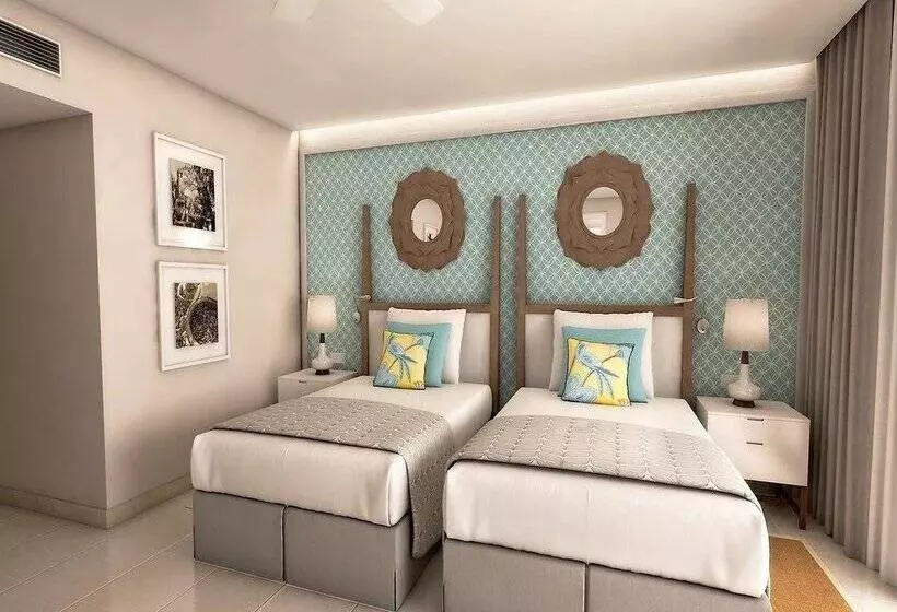 リゾートホテル Iberostar Coral Esmeralda