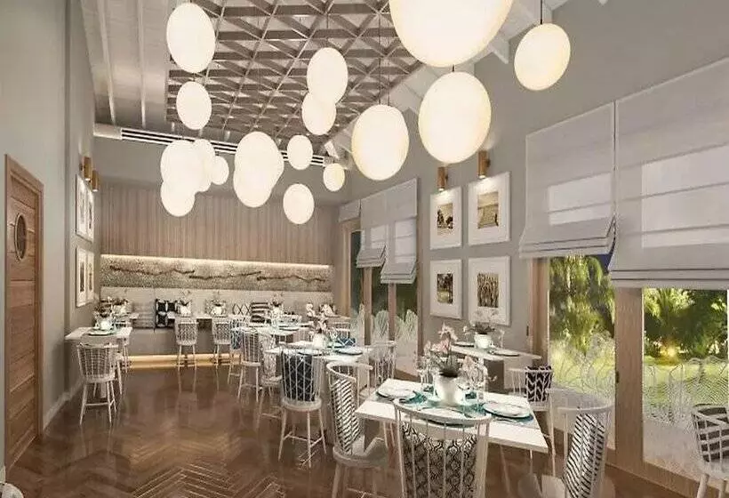 リゾートホテル Iberostar Coral Esmeralda