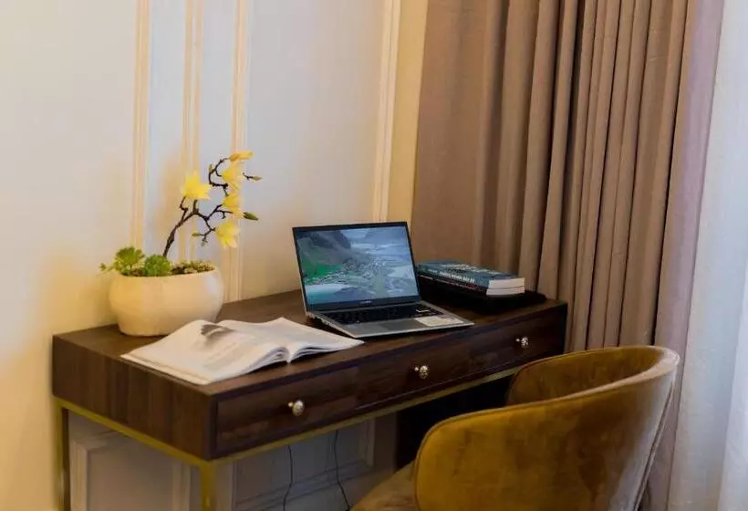 Le Haute Hotel Hai Phong