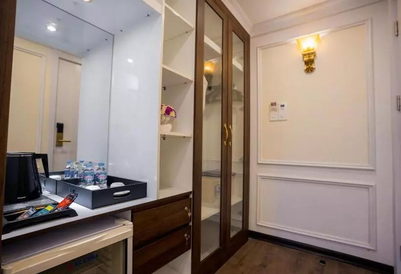 Le Haute Hotel Hai Phong