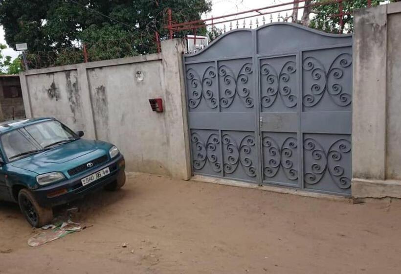 پانسیون Auberge Ngomson