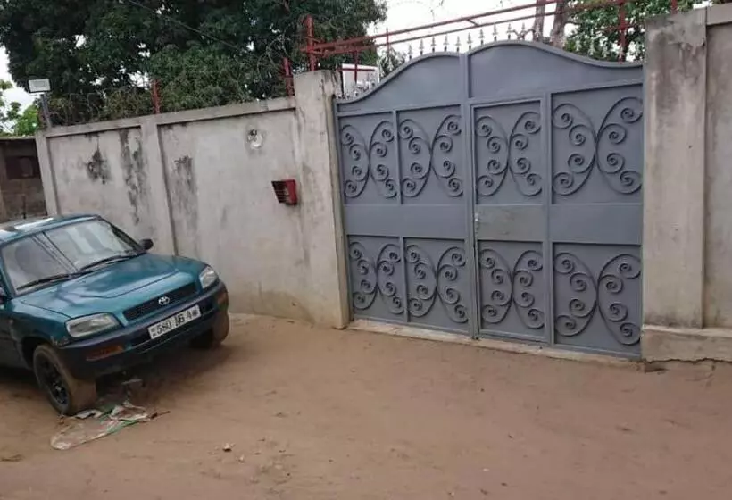پانسیون Auberge Ngomson