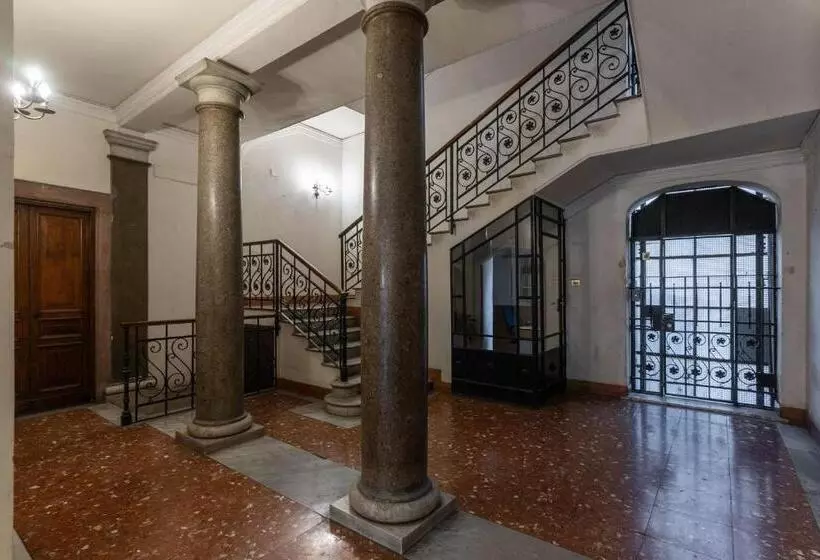 پانسیون Vatican Portrait Suites