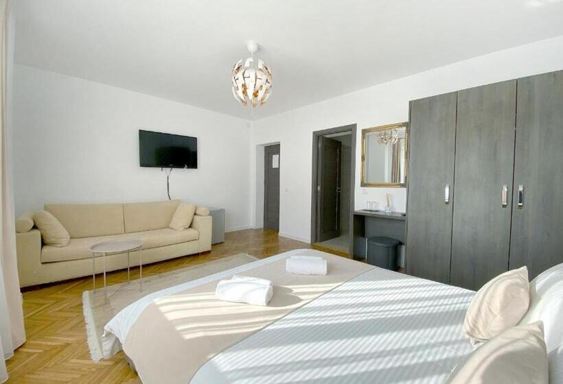 پانسیون Vila Roza