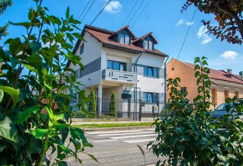 ペンション Vila Roza