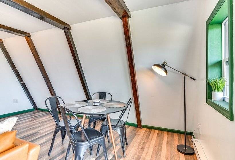 A Frame Catskills Cabin W/ Scenic Views + Hot Tub!