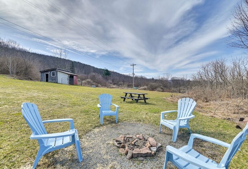 A Frame Catskills Cabin W/ Scenic Views + Hot Tub!
