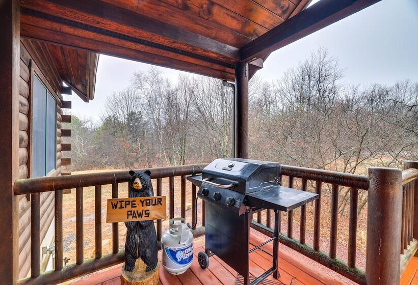 Hot Tub, Deck & Beach Access: Albrightsville Cabin