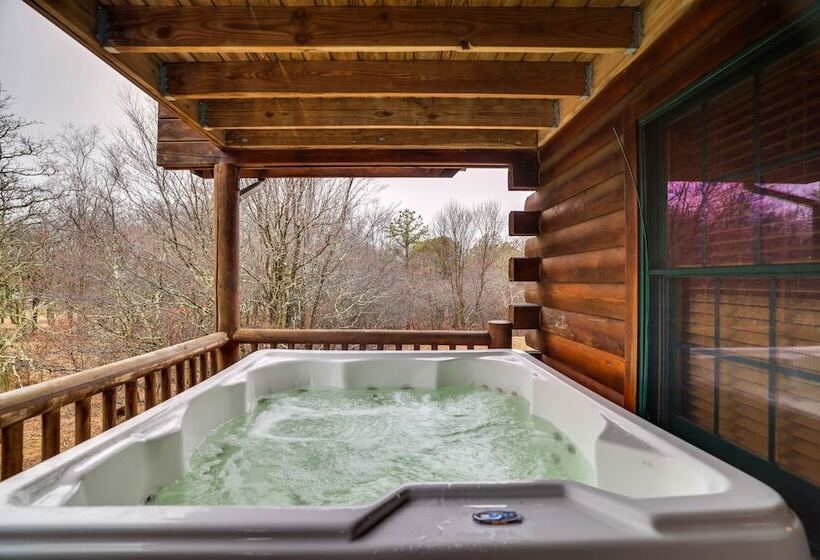 Hot Tub, Deck & Beach Access: Albrightsville Cabin