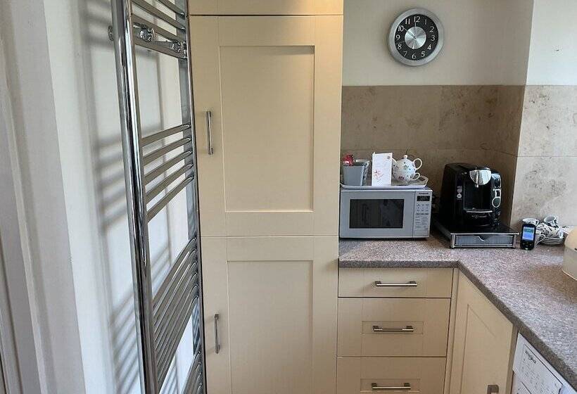 Beautiful 2 Bed Cottage In Grewelthorpe , Masham