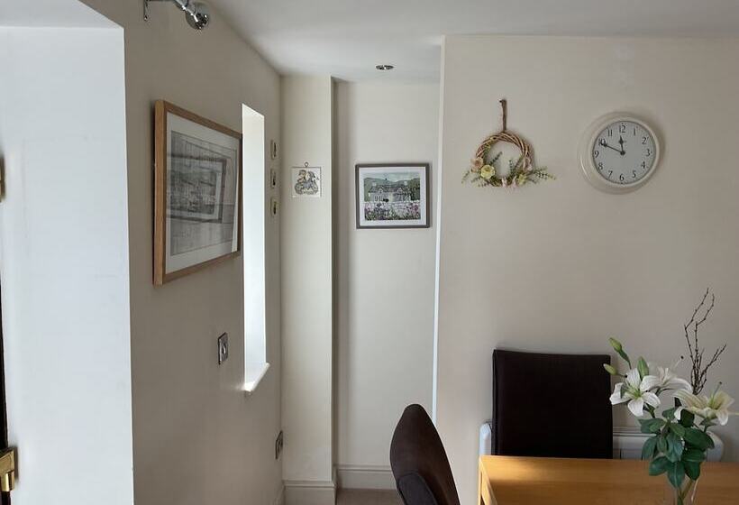 Beautiful 2 Bed Cottage In Grewelthorpe , Masham