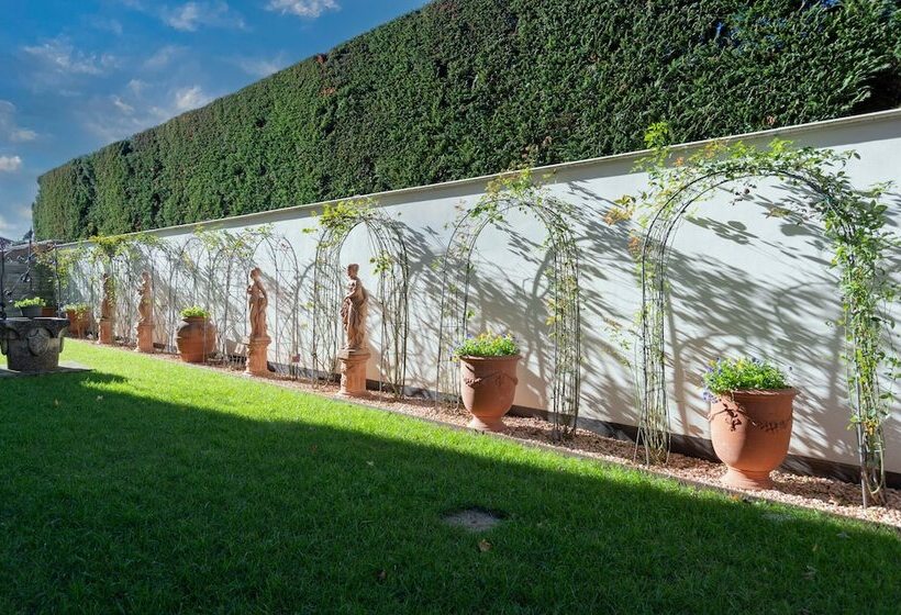 Bed and Breakfast Il Codirosso – Il Castello Che Non C’era