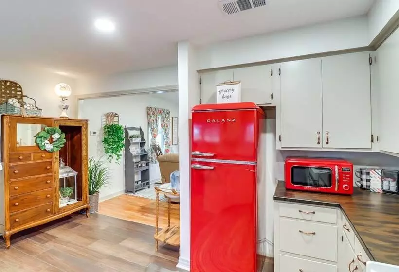 Historic Greers Ferry Home < 2 Mi To Shiloh Marina