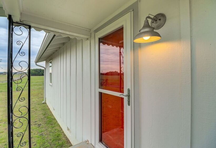 Historic Greers Ferry Home < 2 Mi To Shiloh Marina