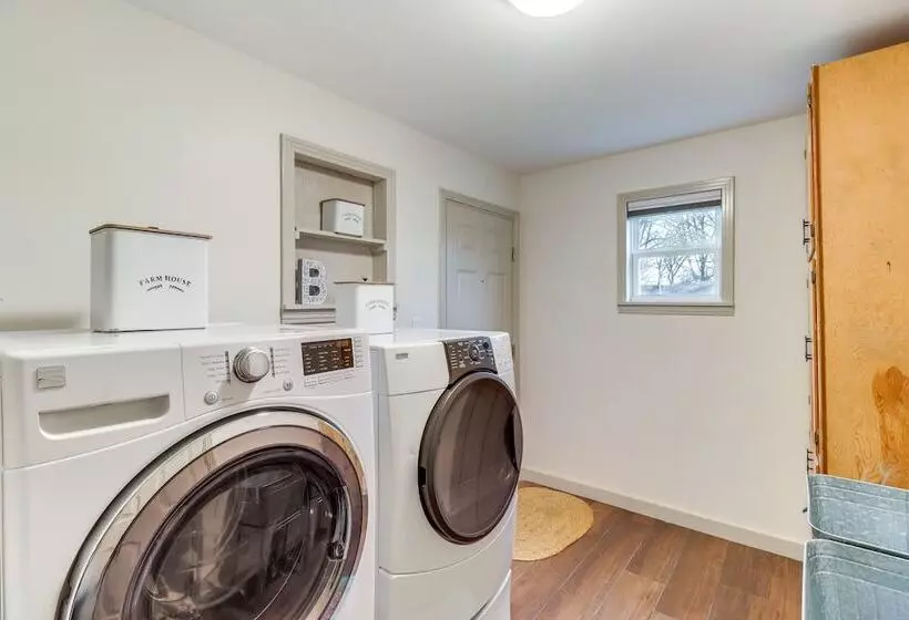 Historic Greers Ferry Home < 2 Mi To Shiloh Marina