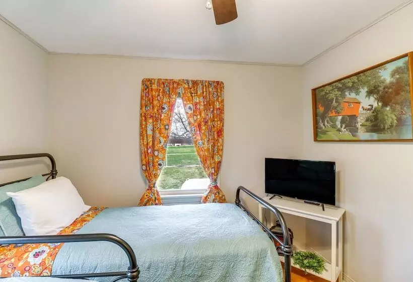 Historic Greers Ferry Home < 2 Mi To Shiloh Marina