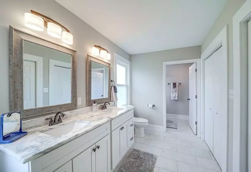 Historic Morganton Home W/ Patio & Fire Pit!