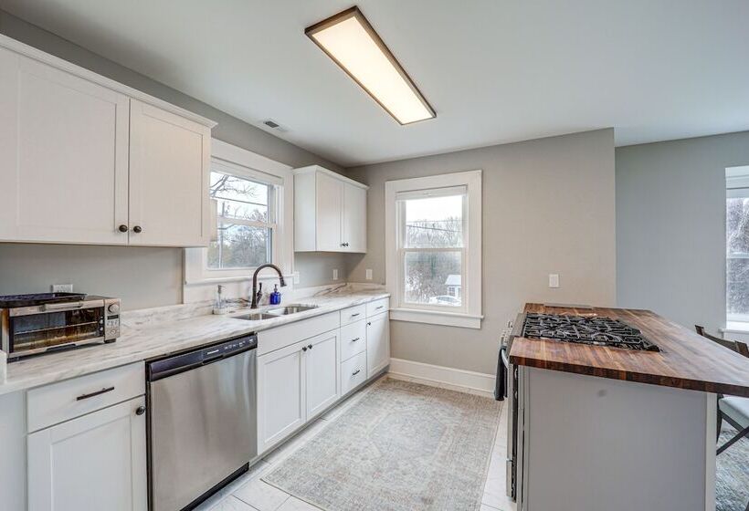 Historic Morganton Home W/ Patio & Fire Pit!