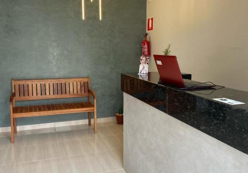 簡易ホテル Du Chico Pousada