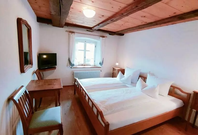 Hostelli Gasthaus Zum Raben