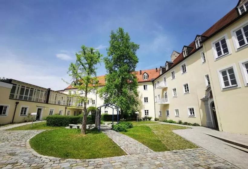 Hotelli Haus Der Begegnung Heilig Geist